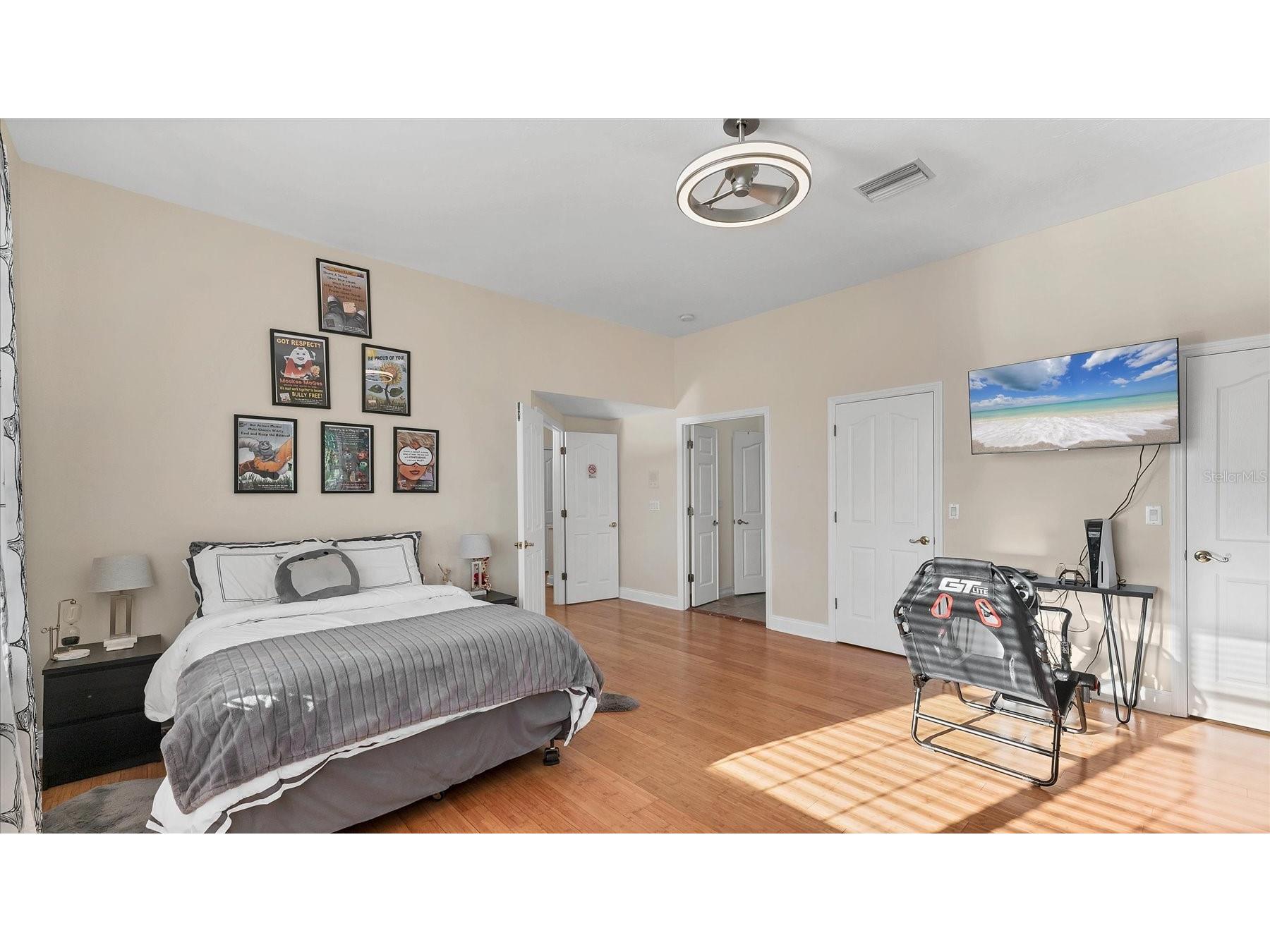 7300 Cove Terrace Sarasota FL 34231 A4680113 image35