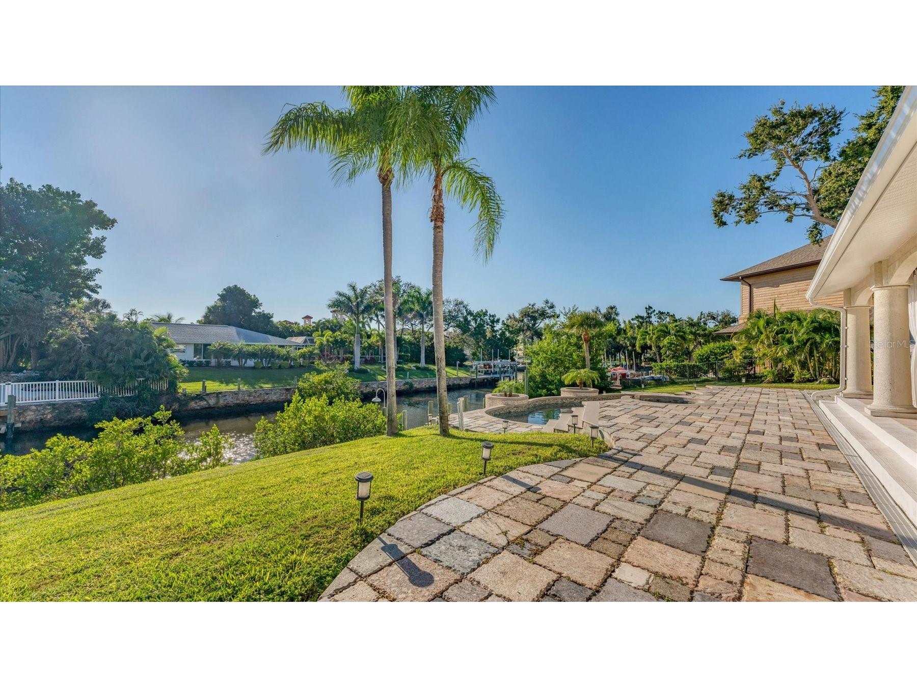 7300 Cove Terrace Sarasota FL 34231 A4680113 image55