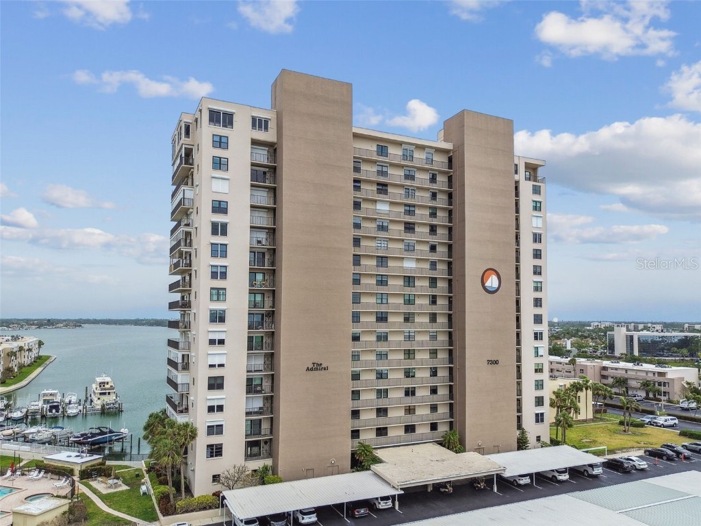 7300 Sun Island Drive S #1705 South Pasadena FL 33707 - BOCA CIEGA BAY TB8362424 image1