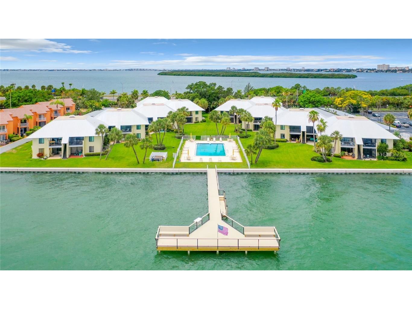 7300 Sunshine Skyway Lane S #201 Saint Petersburg FL 33711 U8202568 image1
