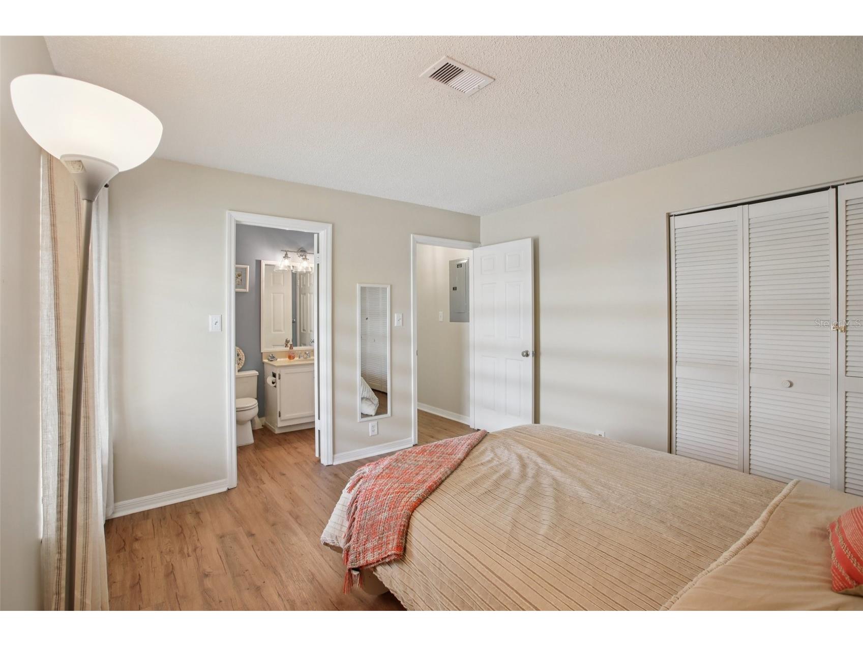 7300 Sunshine Skyway Lane S #202 Saint Petersburg FL 33711 TB8423870 image23