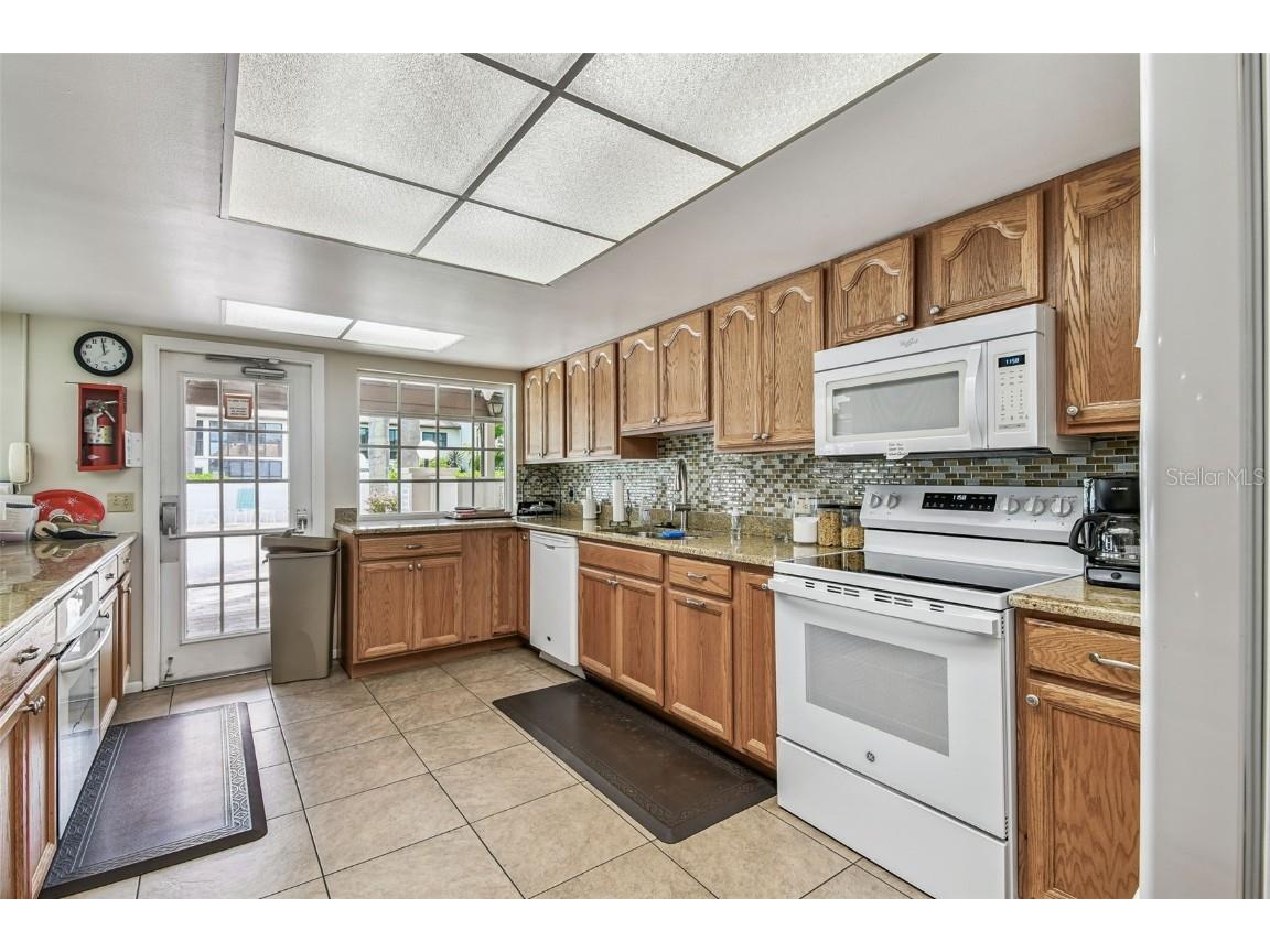 7301 29th Ave Dr W #202 Bradenton FL 34209 A4668108 image38