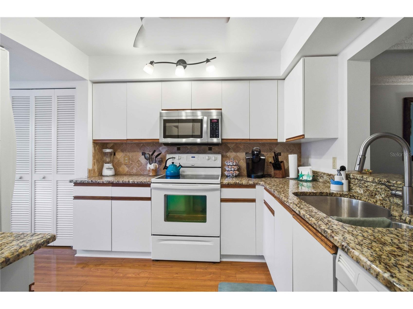 7301 29th Avenue Dr W #105 Bradenton FL 34209 A4697891 image12