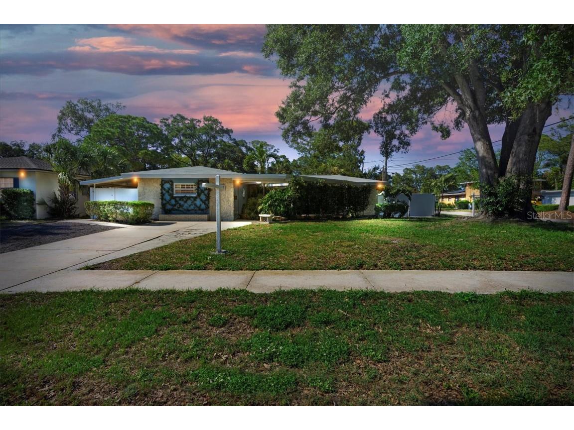 7301 2nd Avenue S Saint Petersburg FL 33707 U8199894 image1