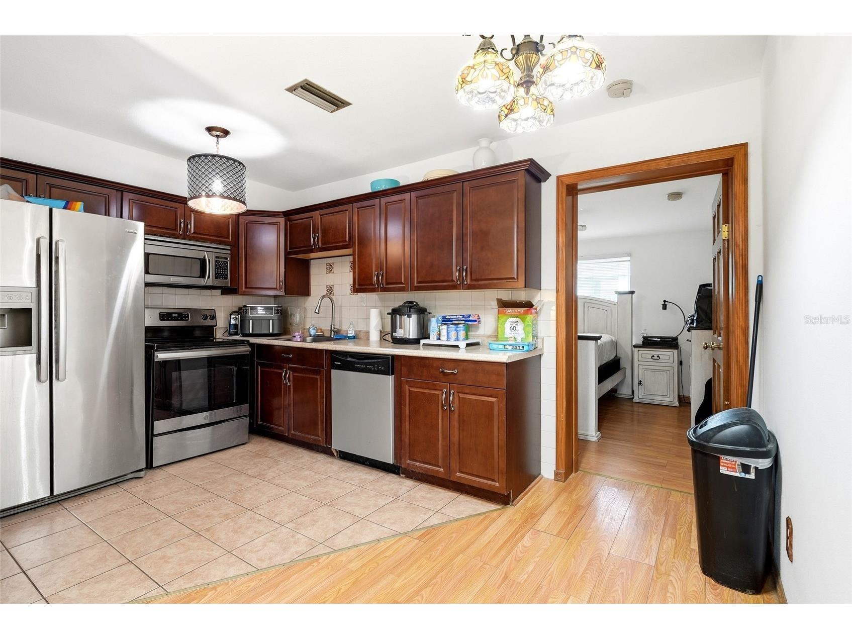7301 8th Street N Saint Petersburg FL 33702 TB8519288 image16