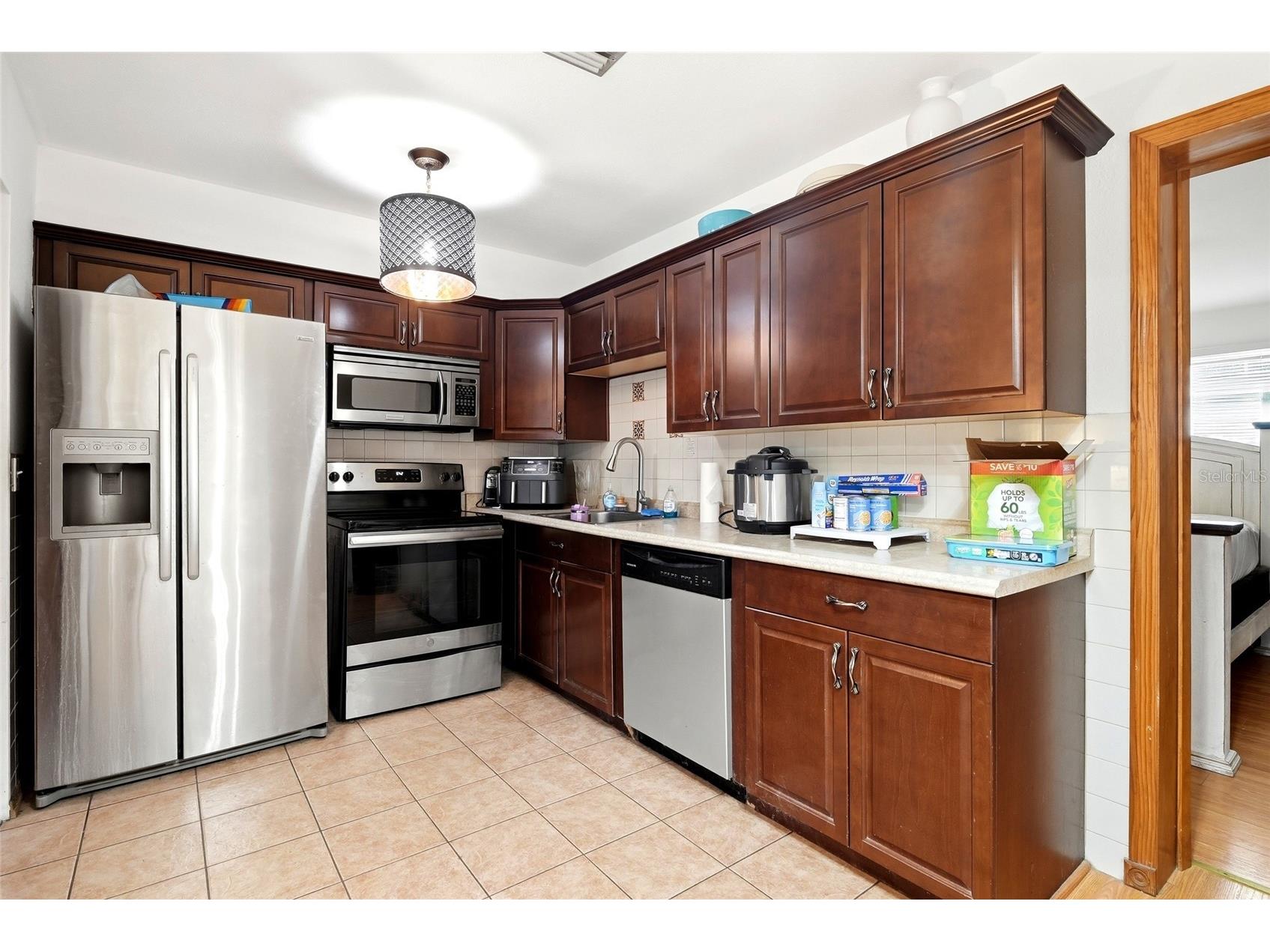 7301 8th Street N Saint Petersburg FL 33702 TB8519288 image17