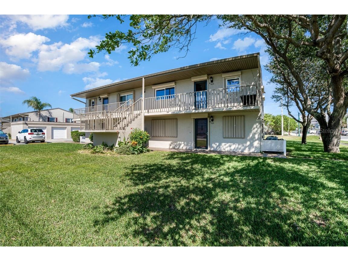 7301 Ridgewood Avenue #402 Cape Canaveral FL 32920 V4929873 image1