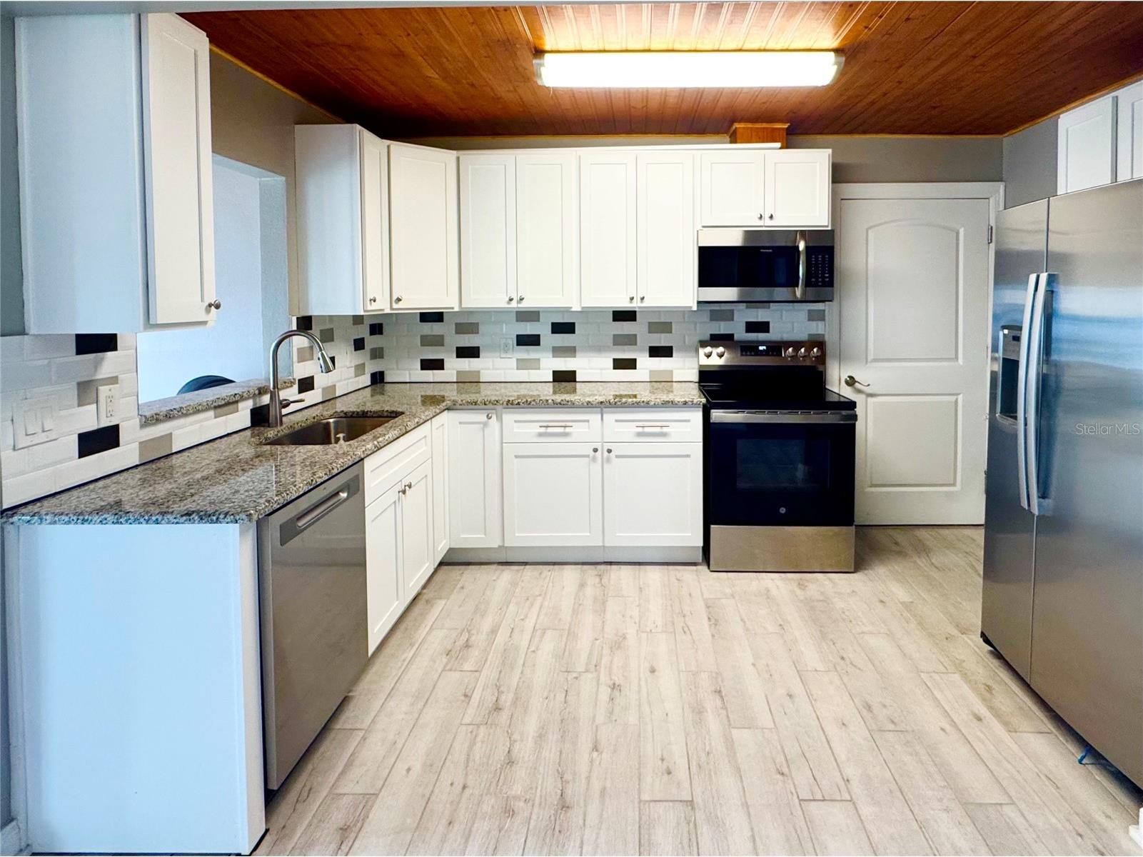 7302 Hatteras Drive Hudson FL 34667 TB8426473 image11