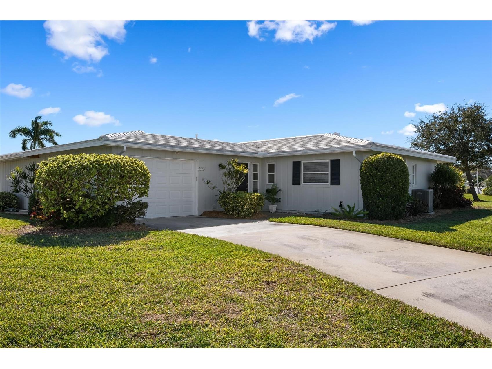 7303 9th Avenue W Bradenton FL 34209 A4679596 image1
