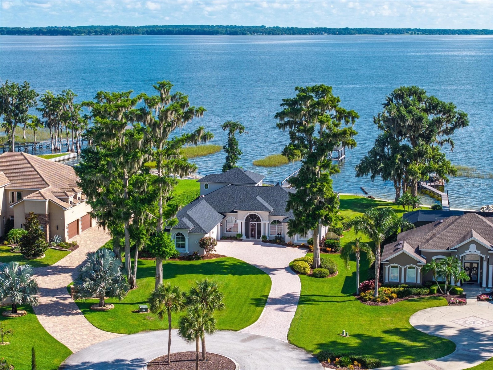 7303 Birds Nest Court Yalaha FL 34797 - LAKE HARRIS O6382514 image1