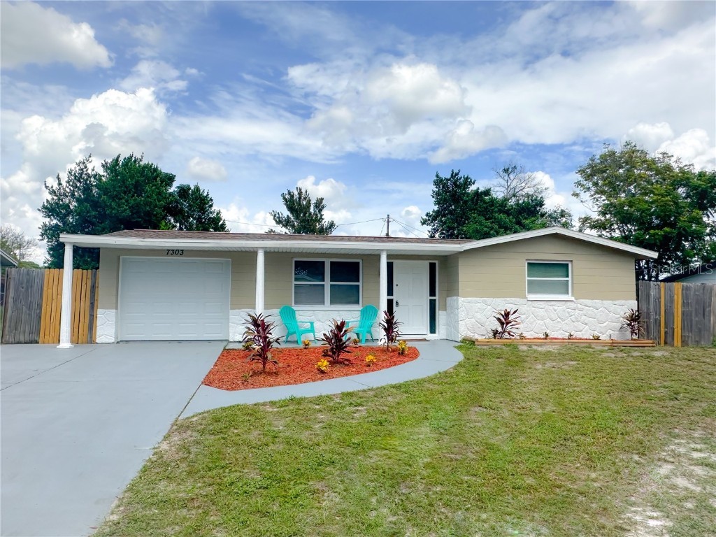 7303 Country Club Drive Hudson FL 34667 W7867818 image1