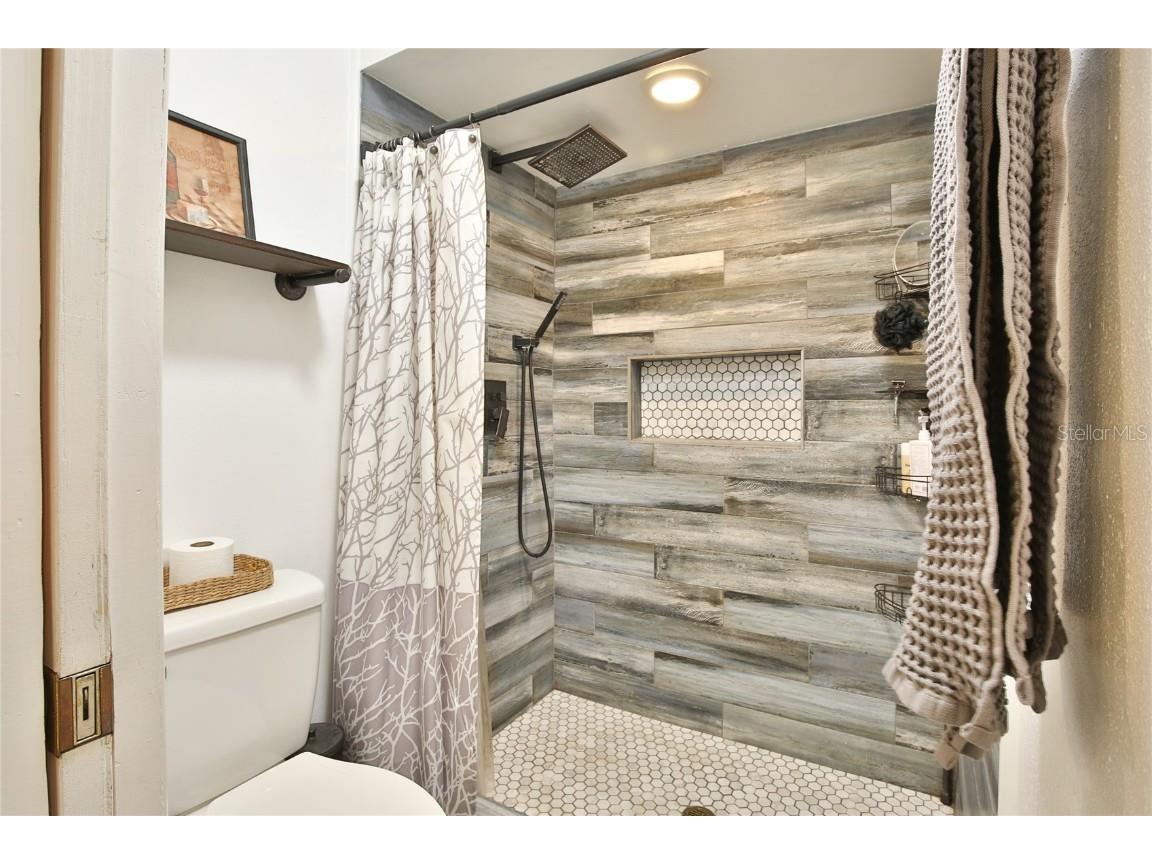 7303 Manatee Street Sarasota FL 34243 A4669732 image23