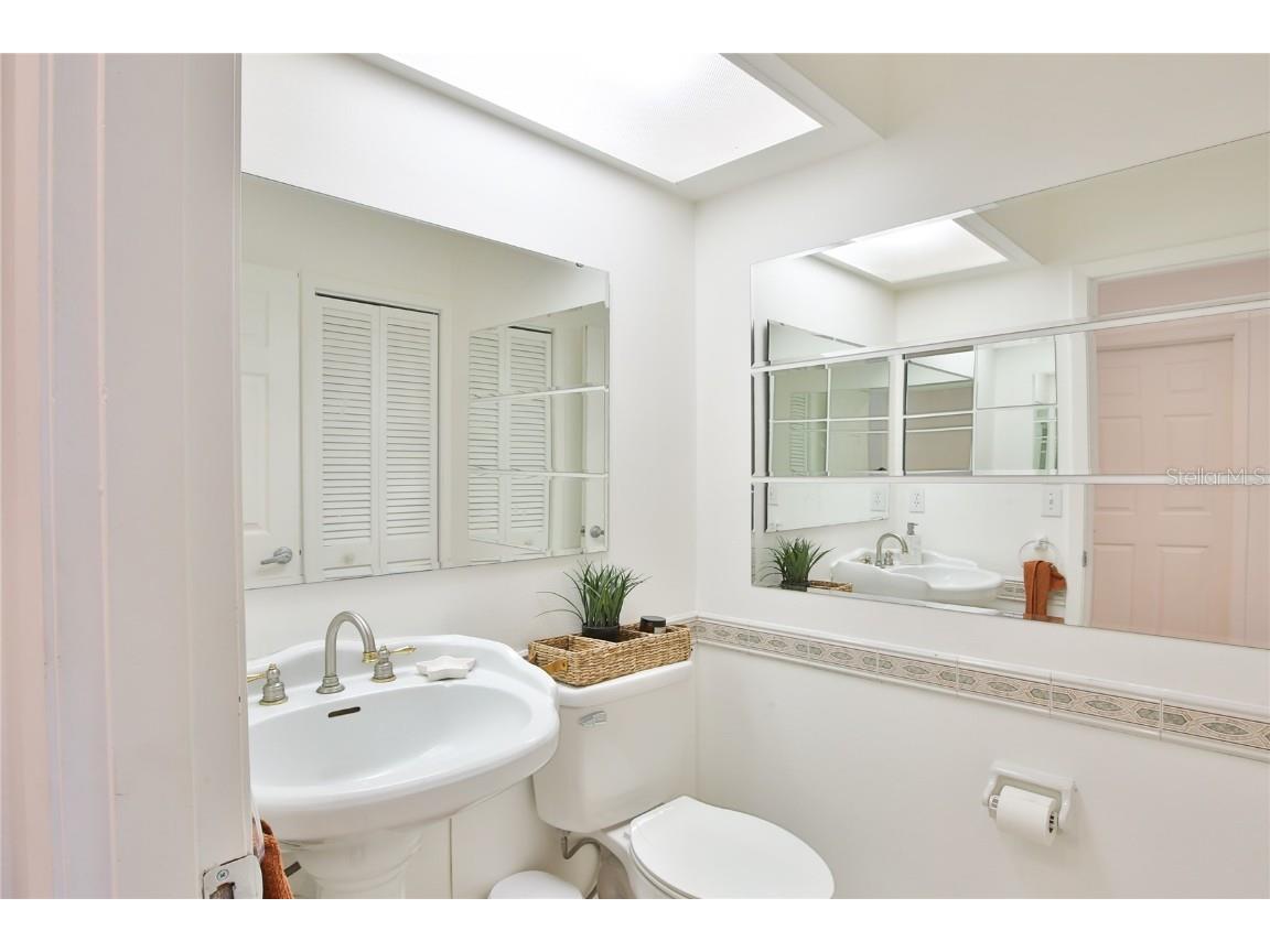 7303 Manatee Street Sarasota FL 34243 A4669732 image24