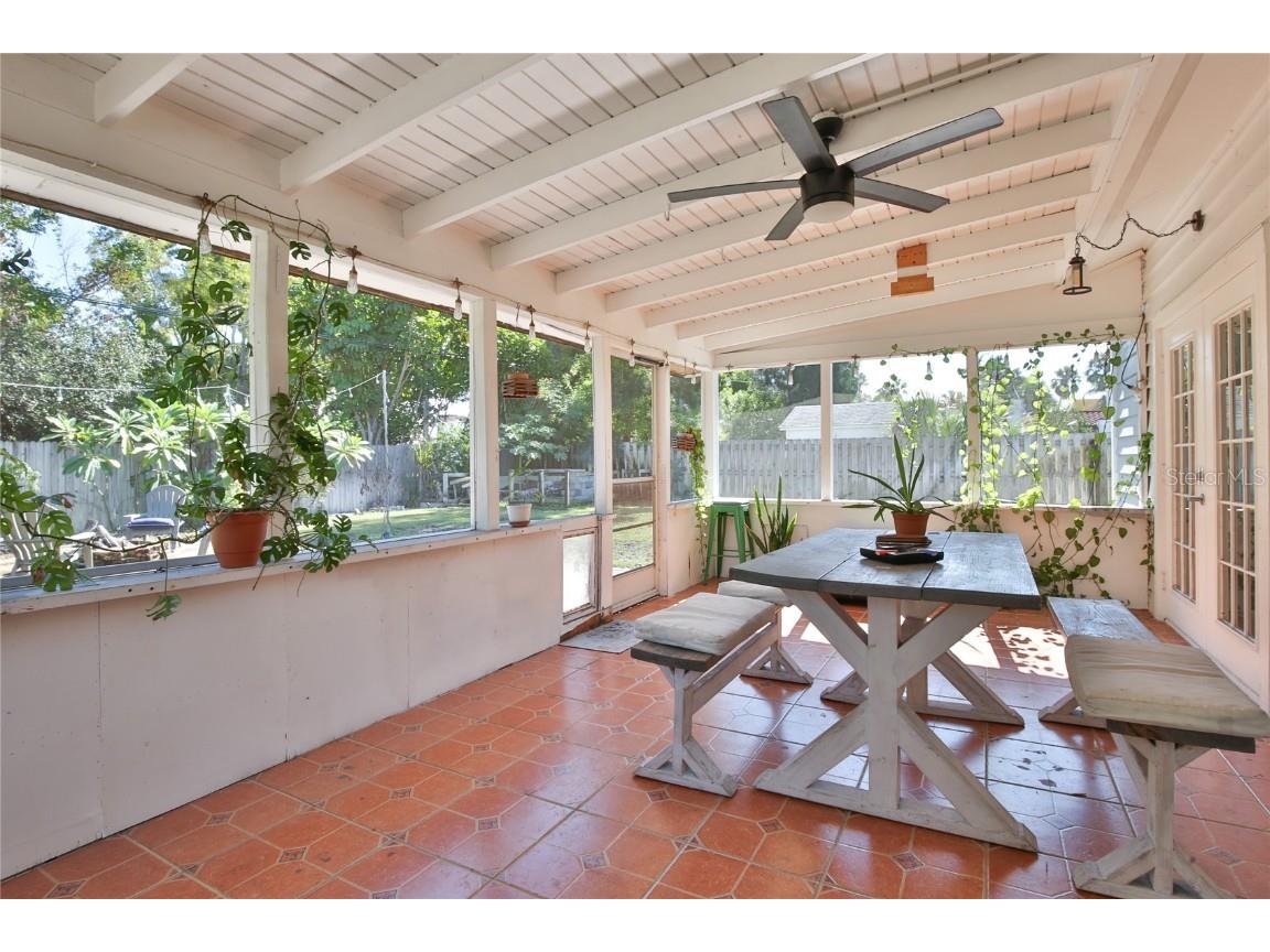 7303 Manatee Street Sarasota FL 34243 A4669732 image34