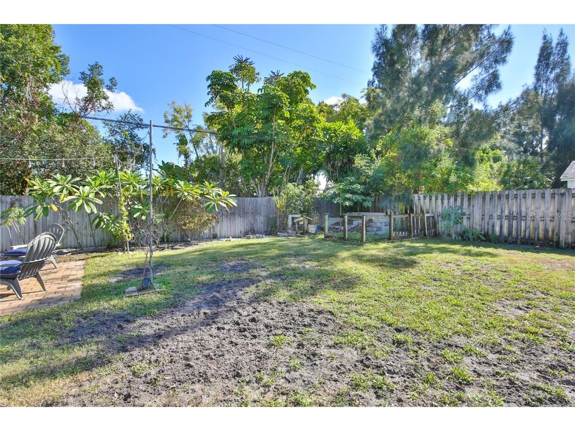 7303 Manatee Street Sarasota FL 34243 A4669732 image36