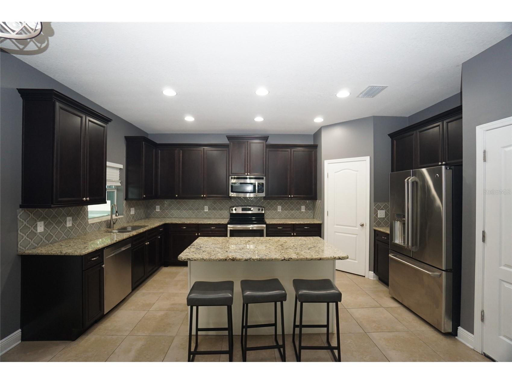 7303 S Shamrock Road Tampa FL 33616 TB8513724 image10
