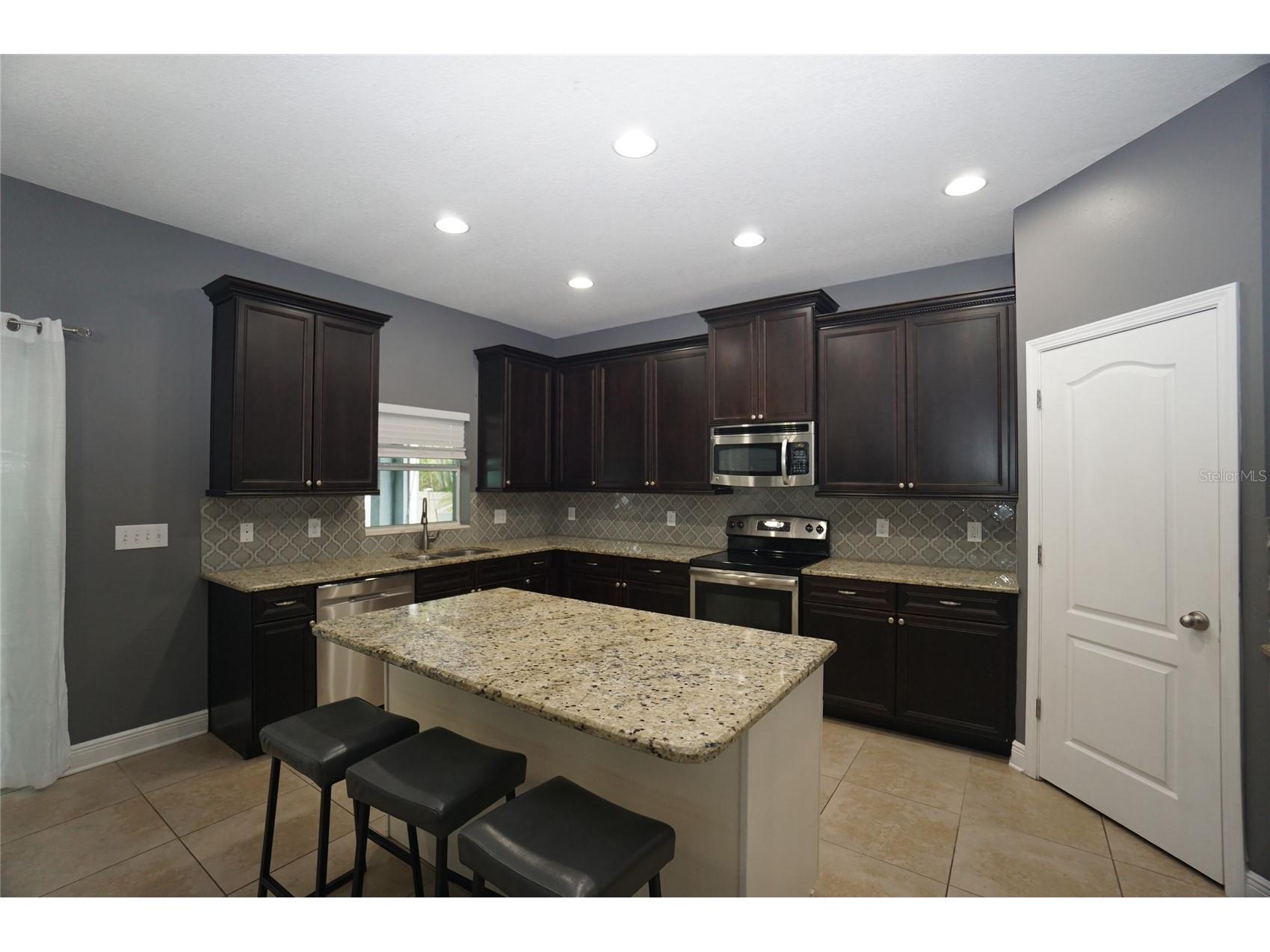 7303 S Shamrock Road Tampa FL 33616 TB8513724 image11