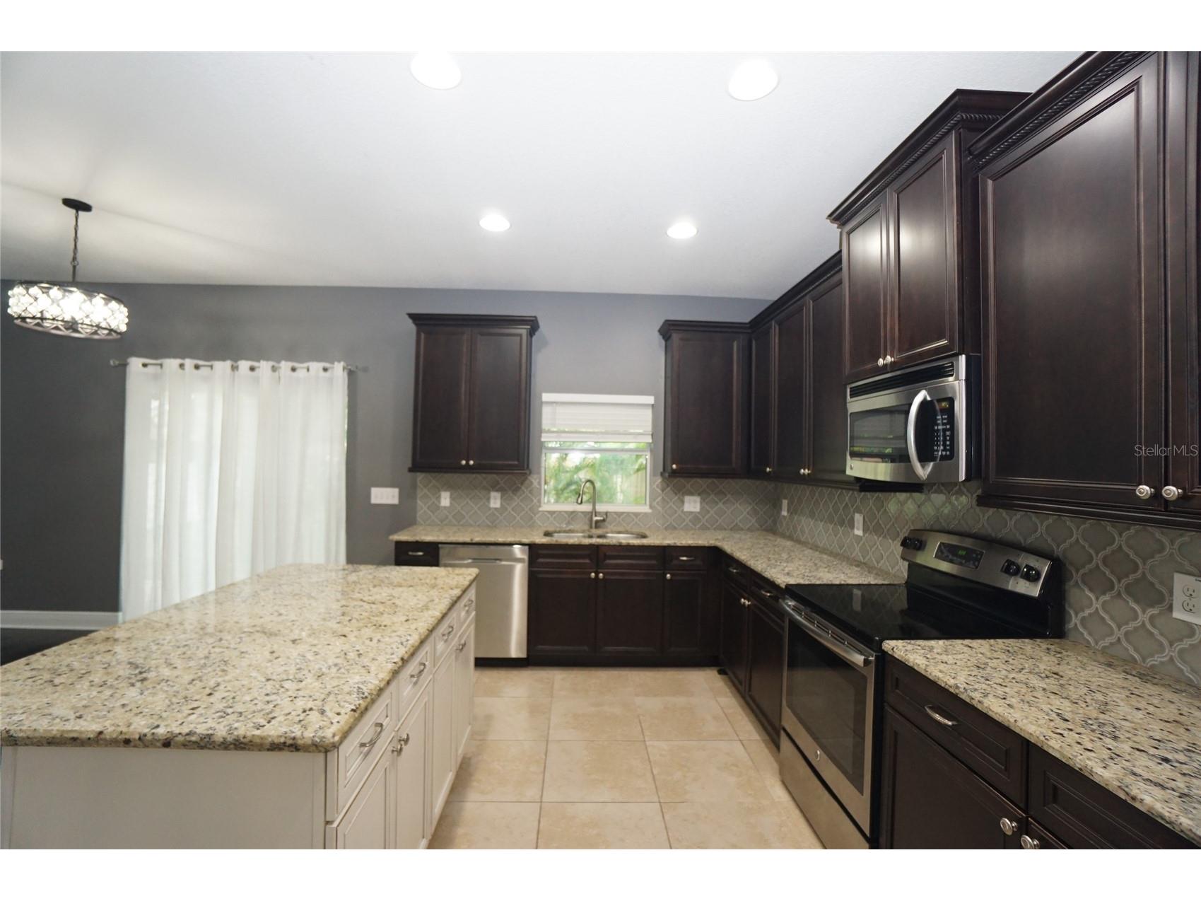 7303 S Shamrock Road Tampa FL 33616 TB8513724 image12