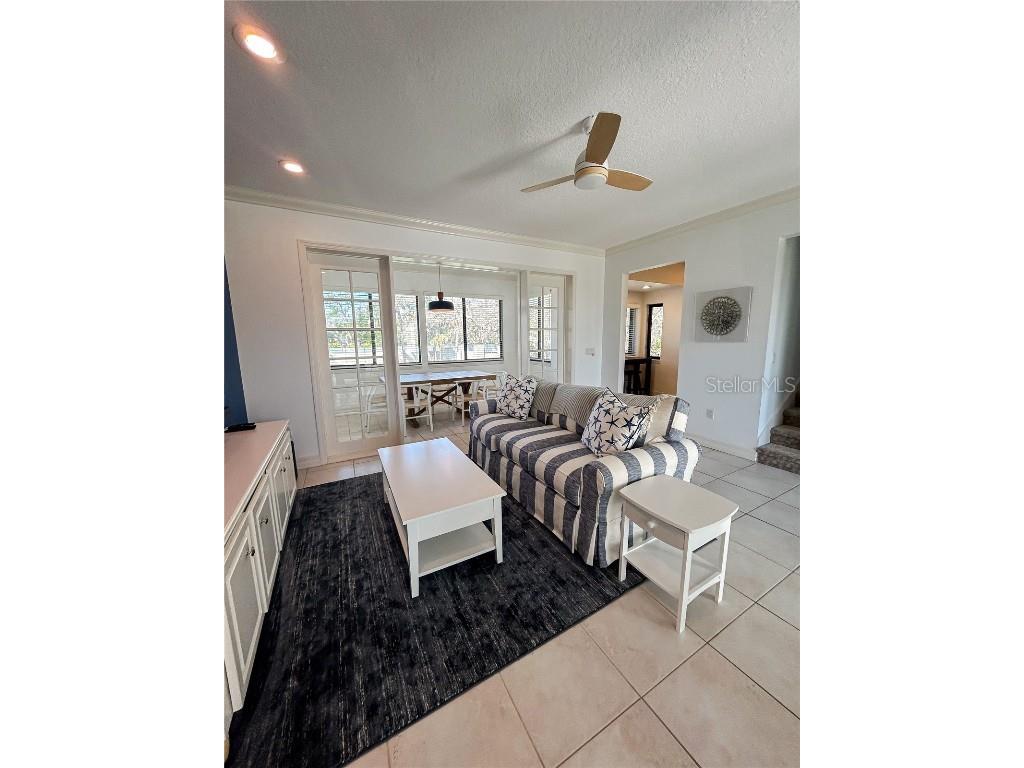 7303A Midnight Pass Road Sarasota FL 34242 A4648605 image2