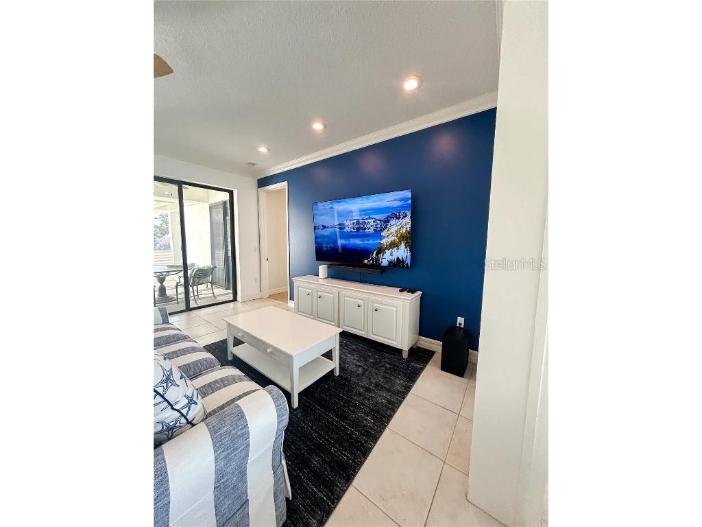 7303A Midnight Pass Road Sarasota FL 34242 A4648605 image3