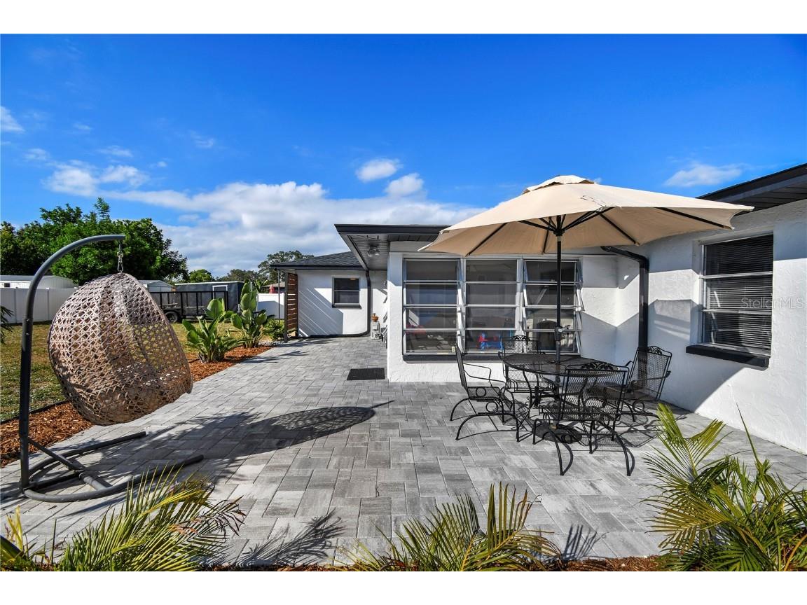 7304 Claries Drive Sarasota FL 34243 A4669867 image51