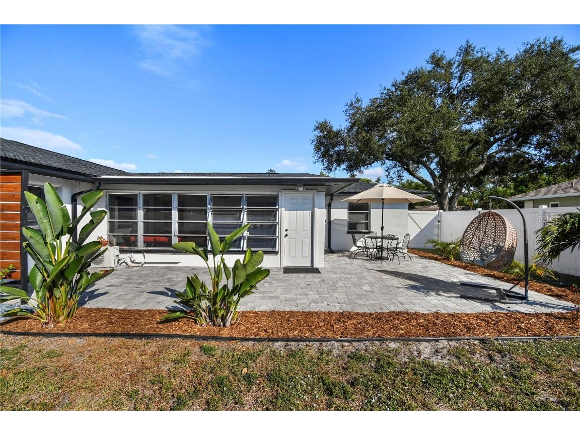 7304 Claries Drive Sarasota FL 34243 A4669867 image52