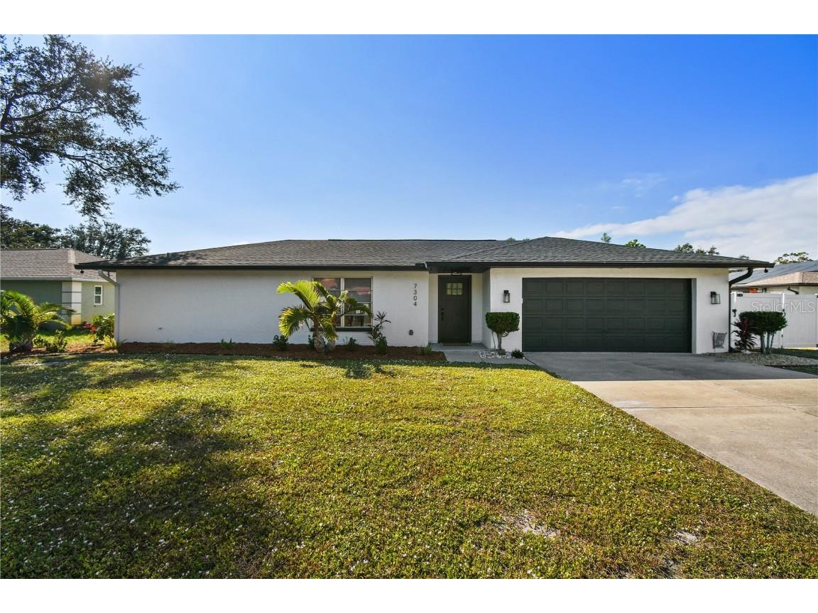 7304 Claries Drive Sarasota FL 34243 A4669867 image59