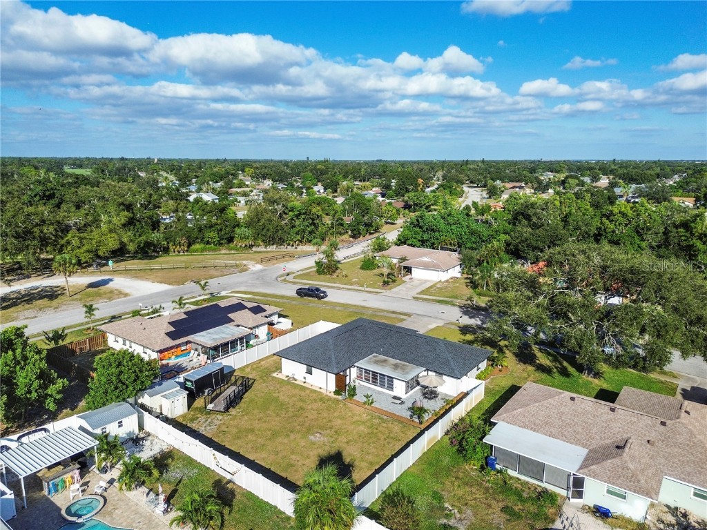 7304 Claries Drive Sarasota FL 34243 A4669867 image9