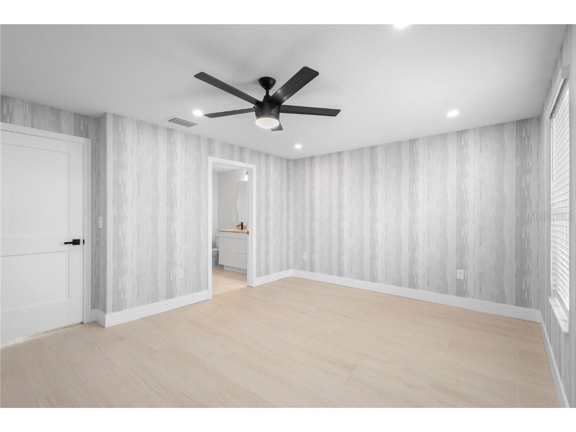 7304 Portlight Lane Sarasota FL 34240 A4671031 image14