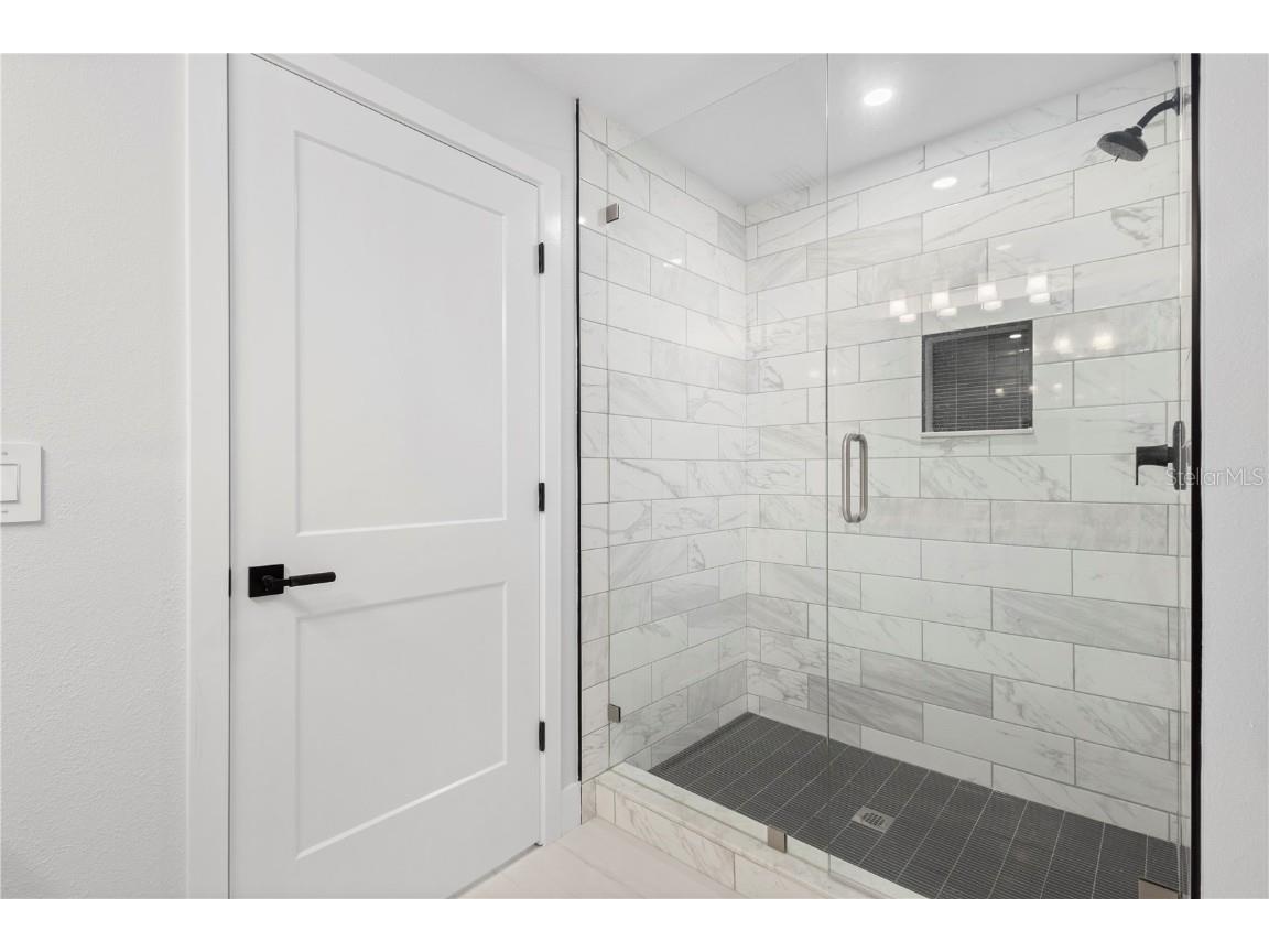 7304 Portlight Lane Sarasota FL 34240 A4671031 image17