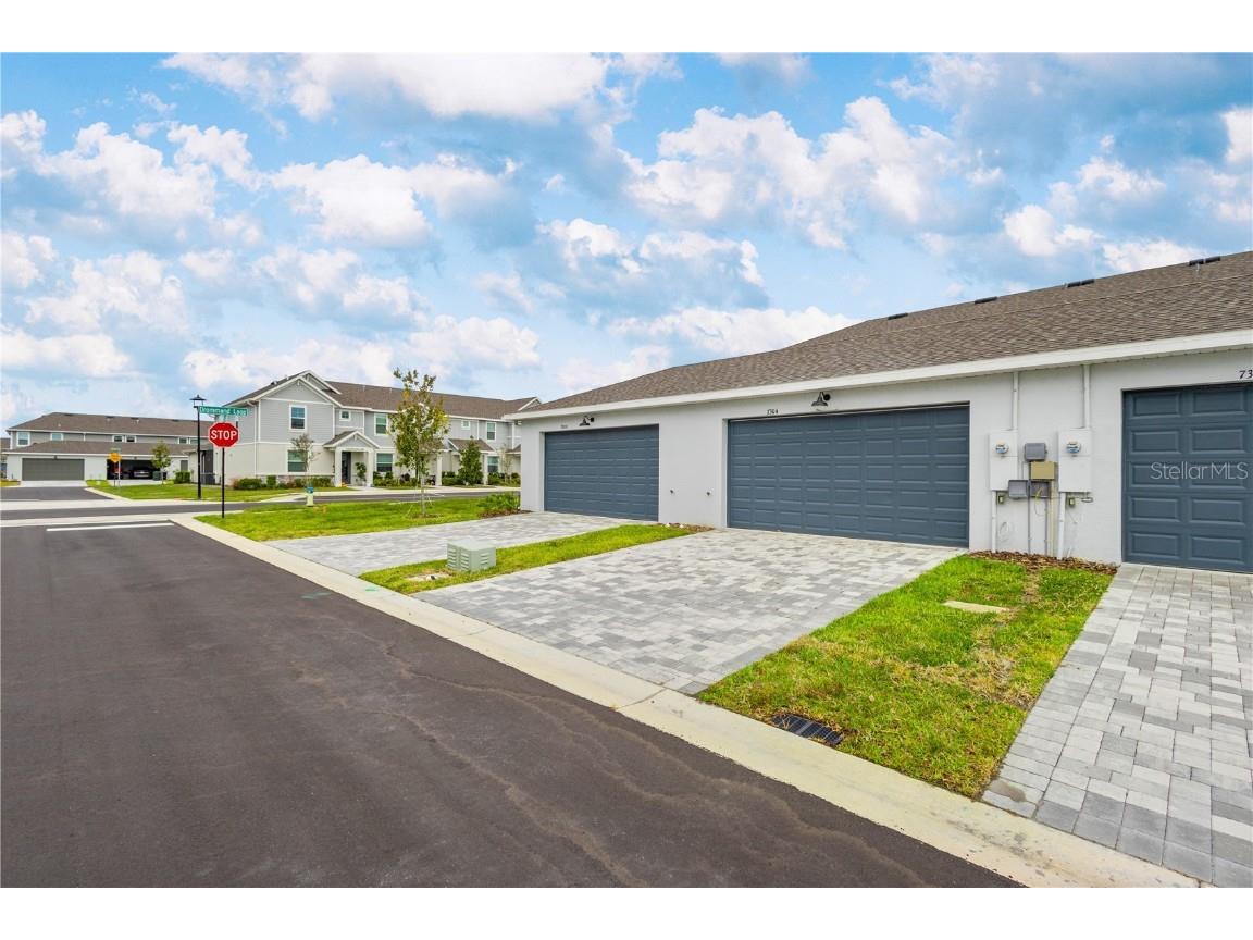 7304 Portlight Lane Sarasota FL 34240 A4671031 image2