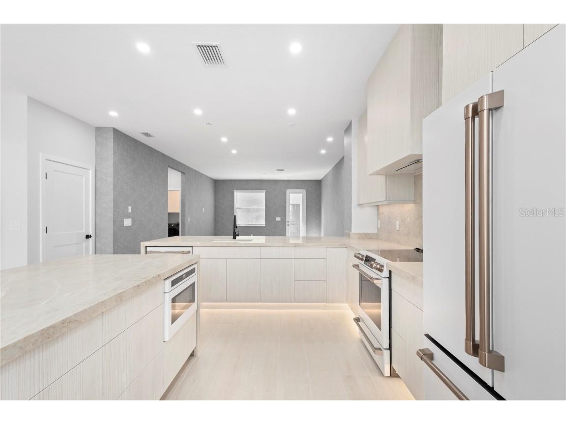 7304 Portlight Lane Sarasota FL 34240 A4671031 image5