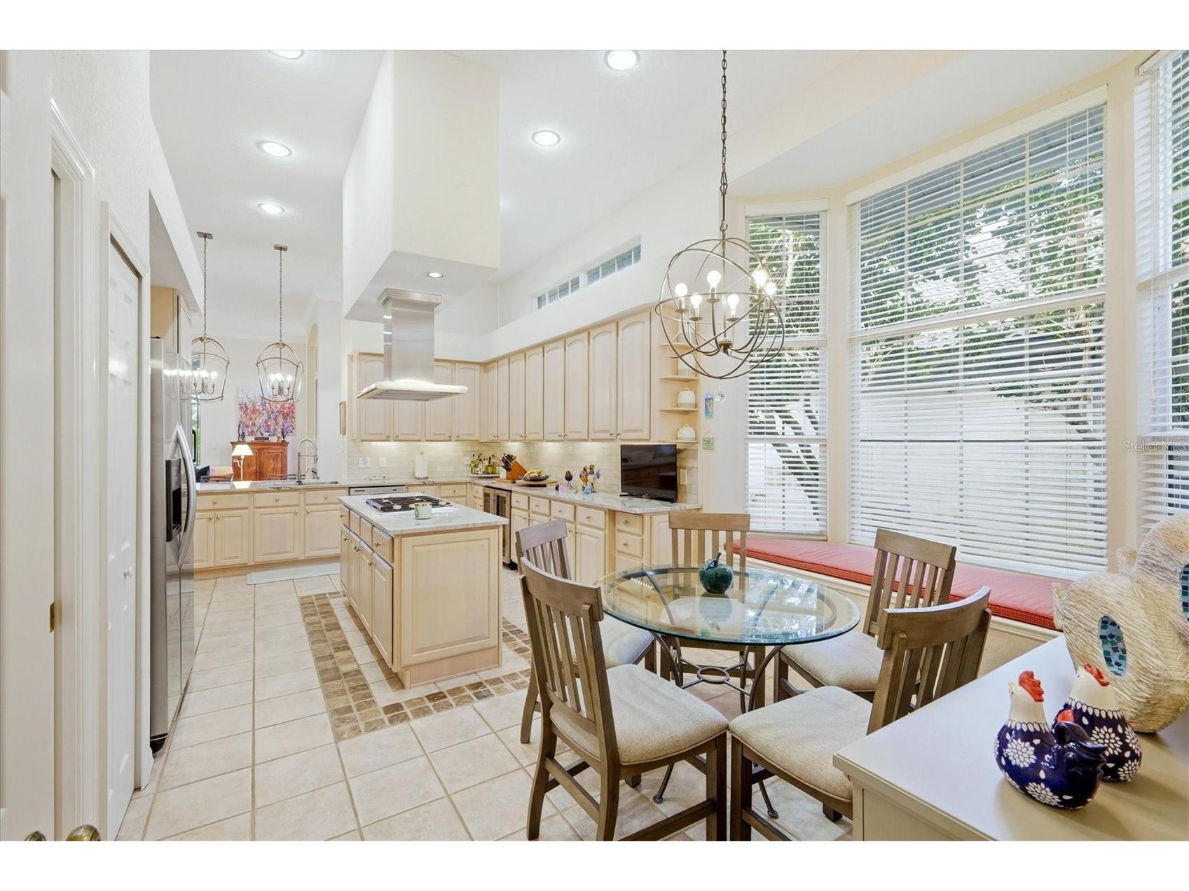 7304 Saint Georges Way University Park FL 34201 A4685403 image16