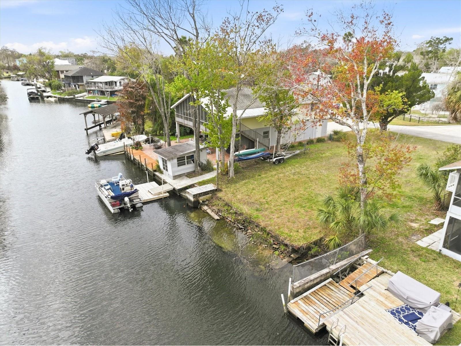 7304 Sunfish Circle Weeki Wachee FL 34607 - WEEKI WACHEE RIVER CANAL W7883448 image2