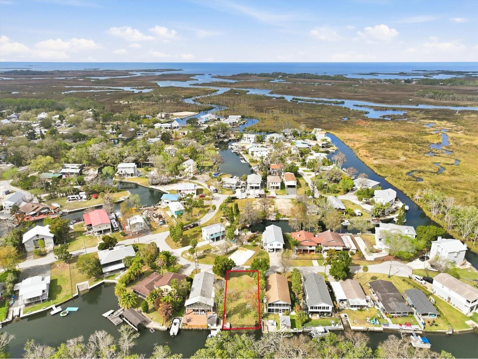 7304 Sunfish Circle Weeki Wachee FL 34607 - WEEKI WACHEE RIVER CANAL W7883448 image3