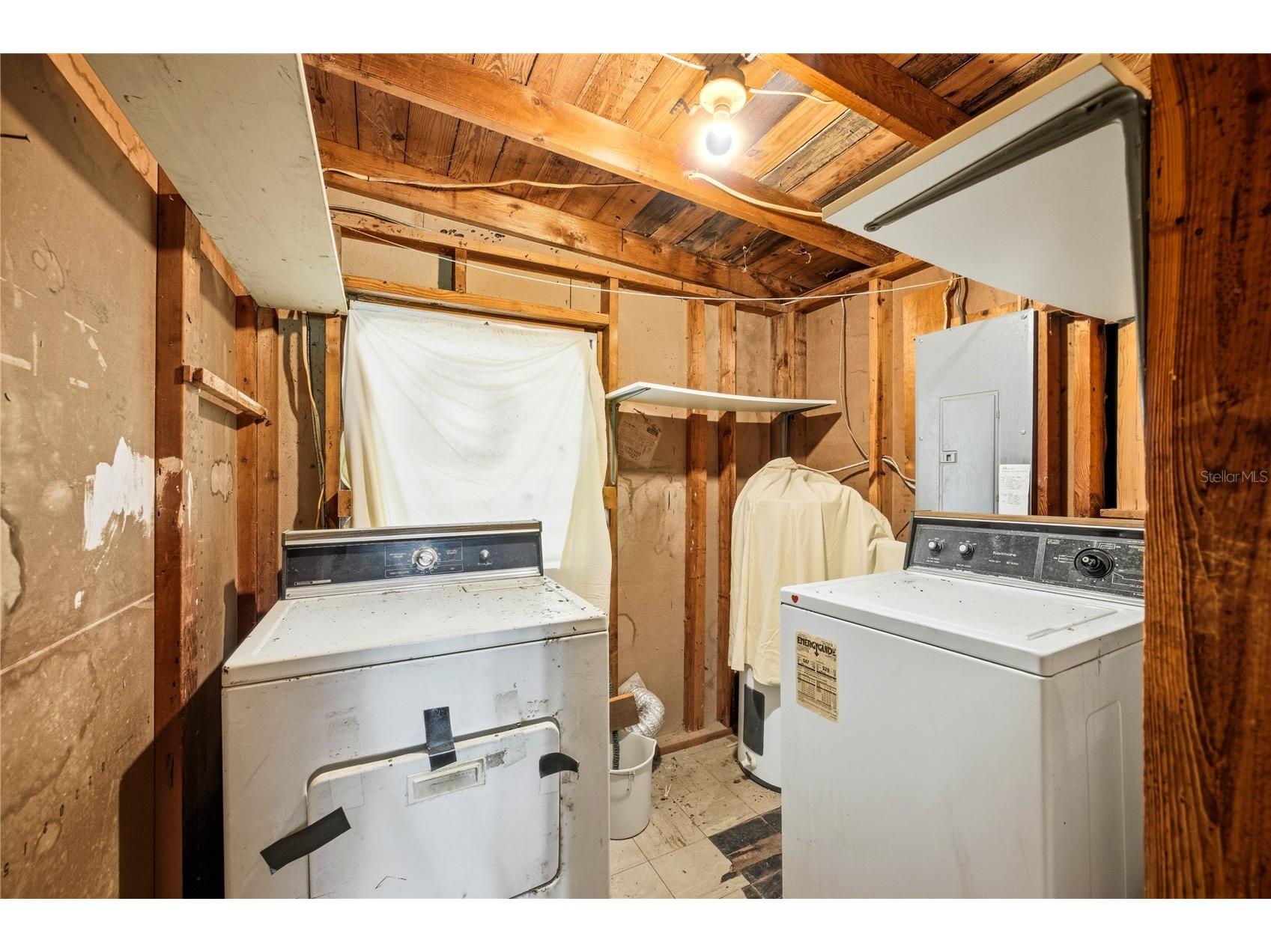 7305 NE 222nd Street Melrose FL 32666 - LAKE SANTA FE GC539623 image35
