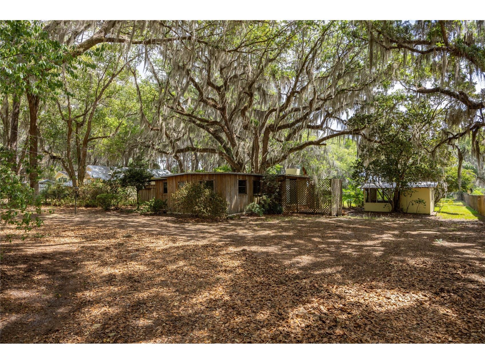 7305 NE 222nd Street Melrose FL 32666 - LAKE SANTA FE GC539623 image4