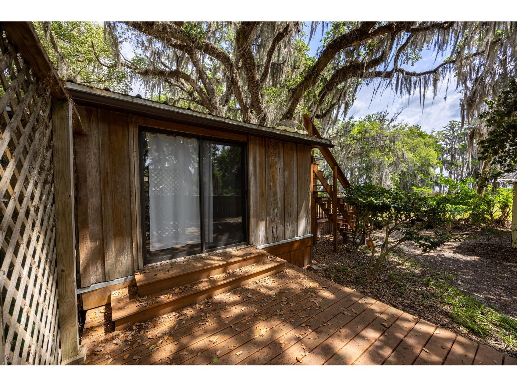 7305 NE 222nd Street Melrose FL 32666 - LAKE SANTA FE GC539623 image9
