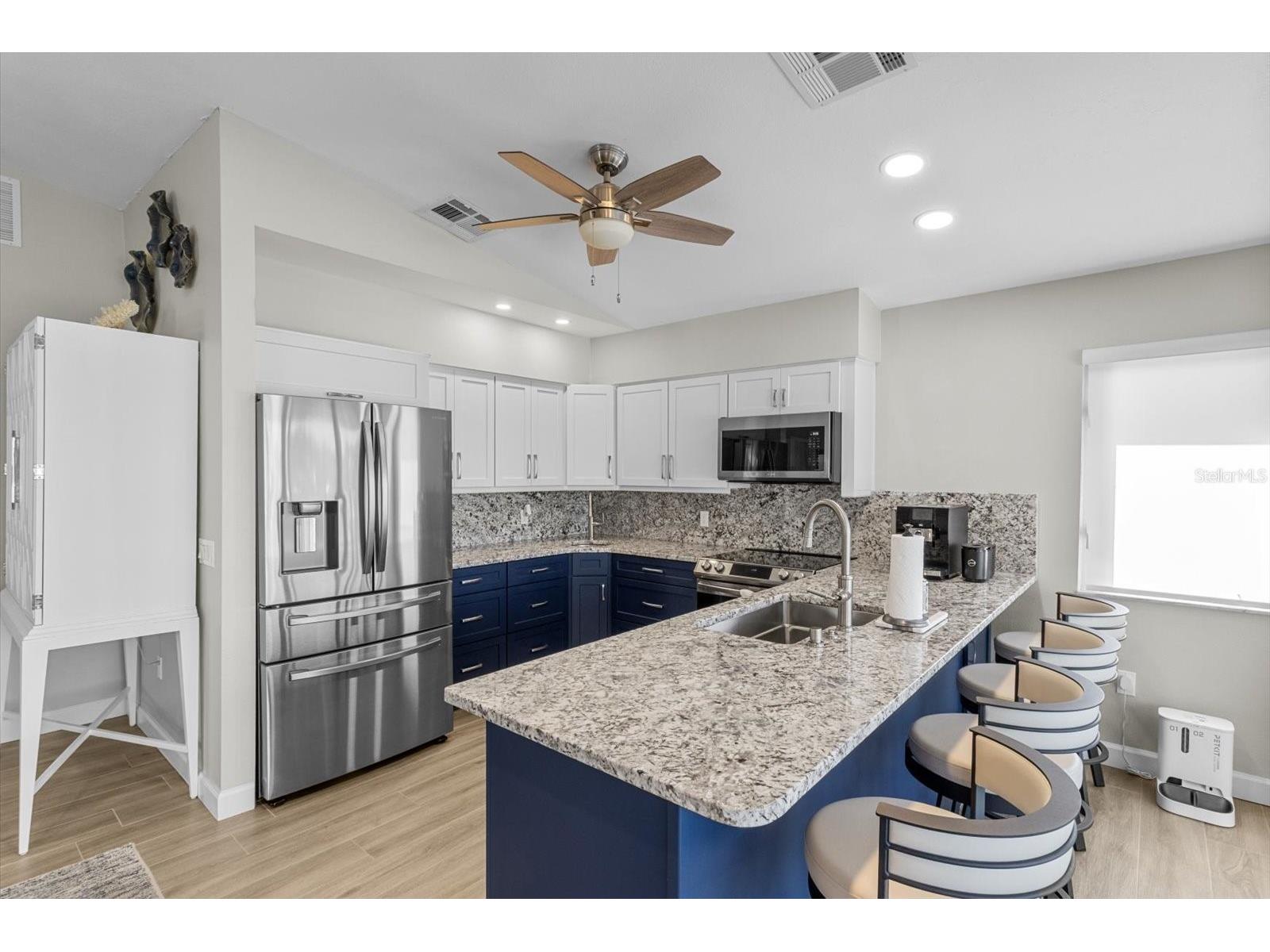 7305 Tropical Drive Weeki Wachee FL 34607 - WEEKI WACHEE RIVER BEND OM718835 image10