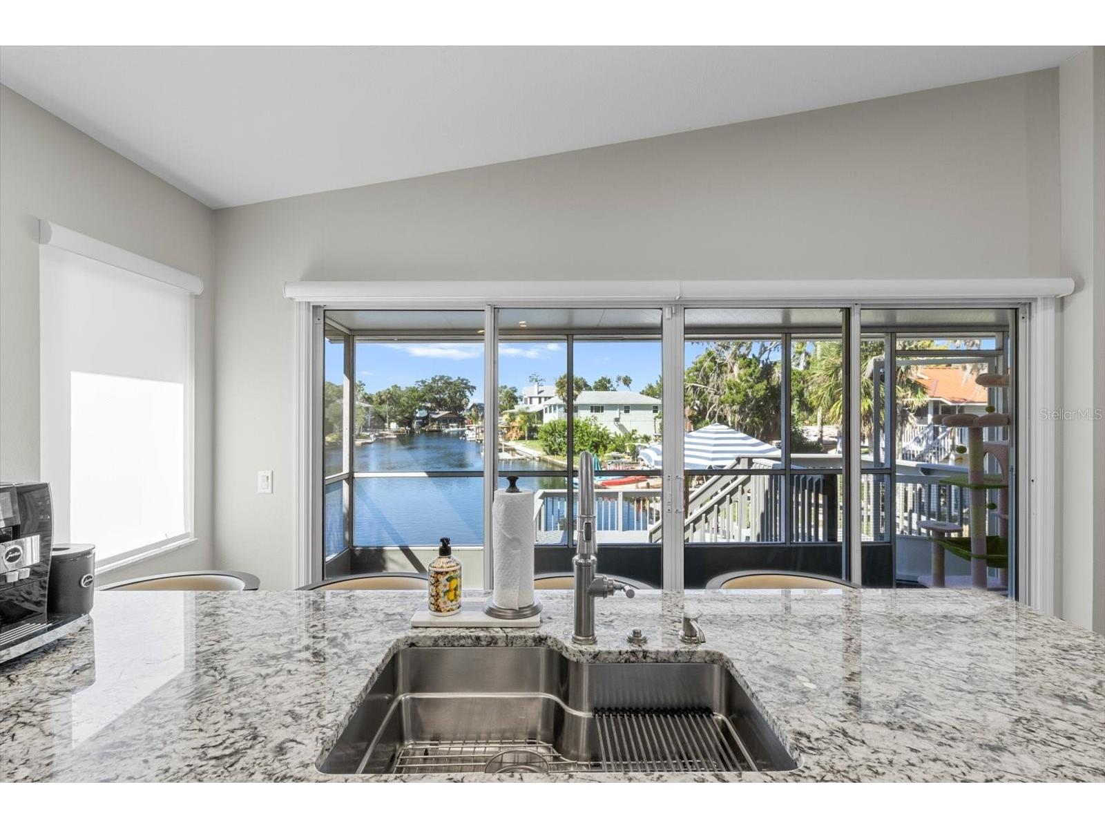 7305 Tropical Drive Weeki Wachee FL 34607 - WEEKI WACHEE RIVER BEND OM718835 image11