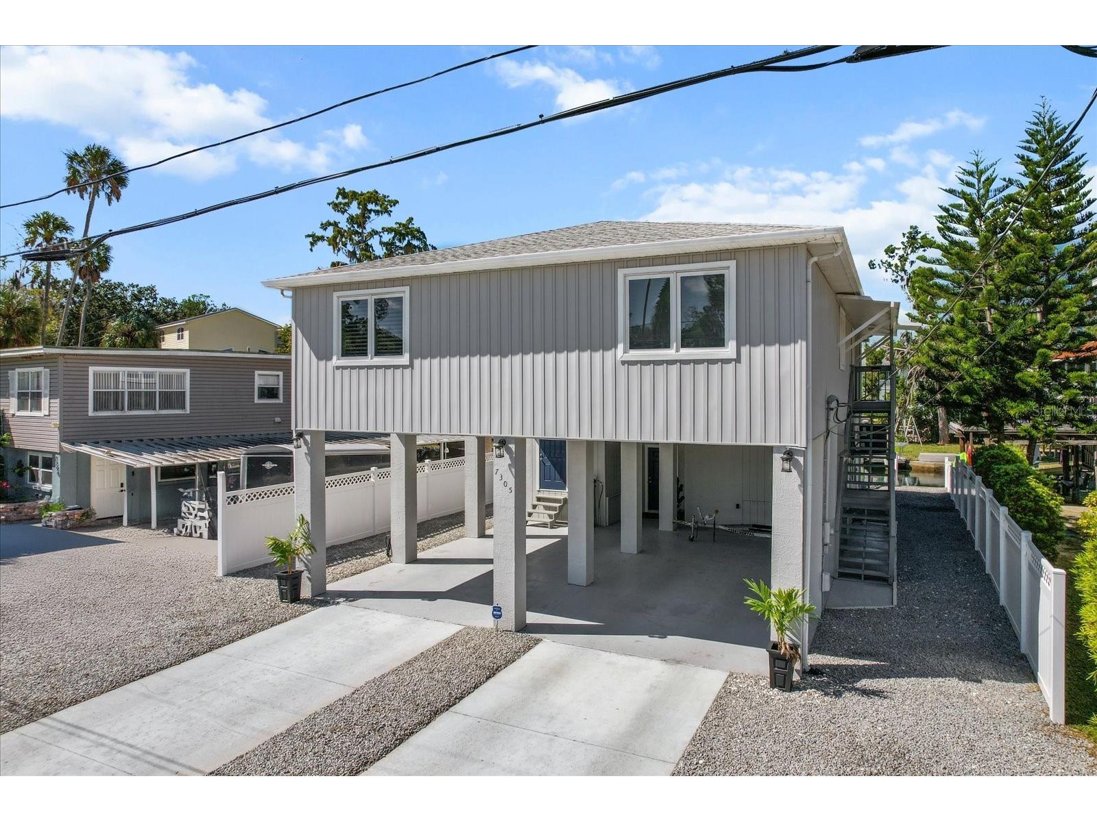 7305 Tropical Drive Weeki Wachee FL 34607 - WEEKI WACHEE RIVER BEND OM718835 image3