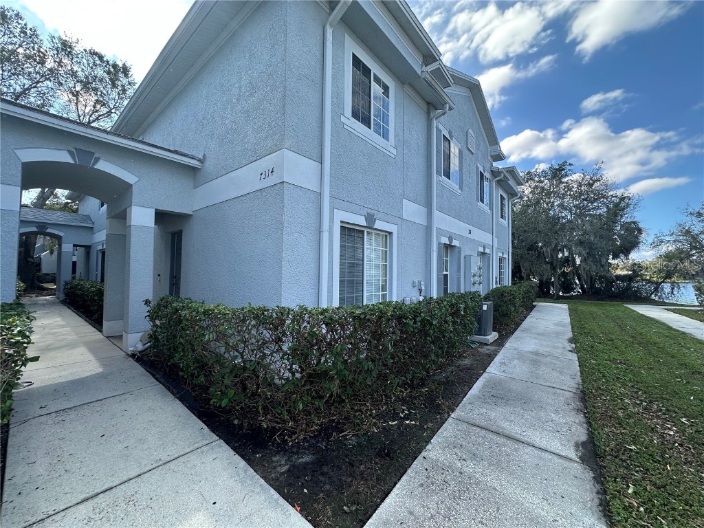 7306 E Bank Drive Tampa FL 33617 O6278824 image1