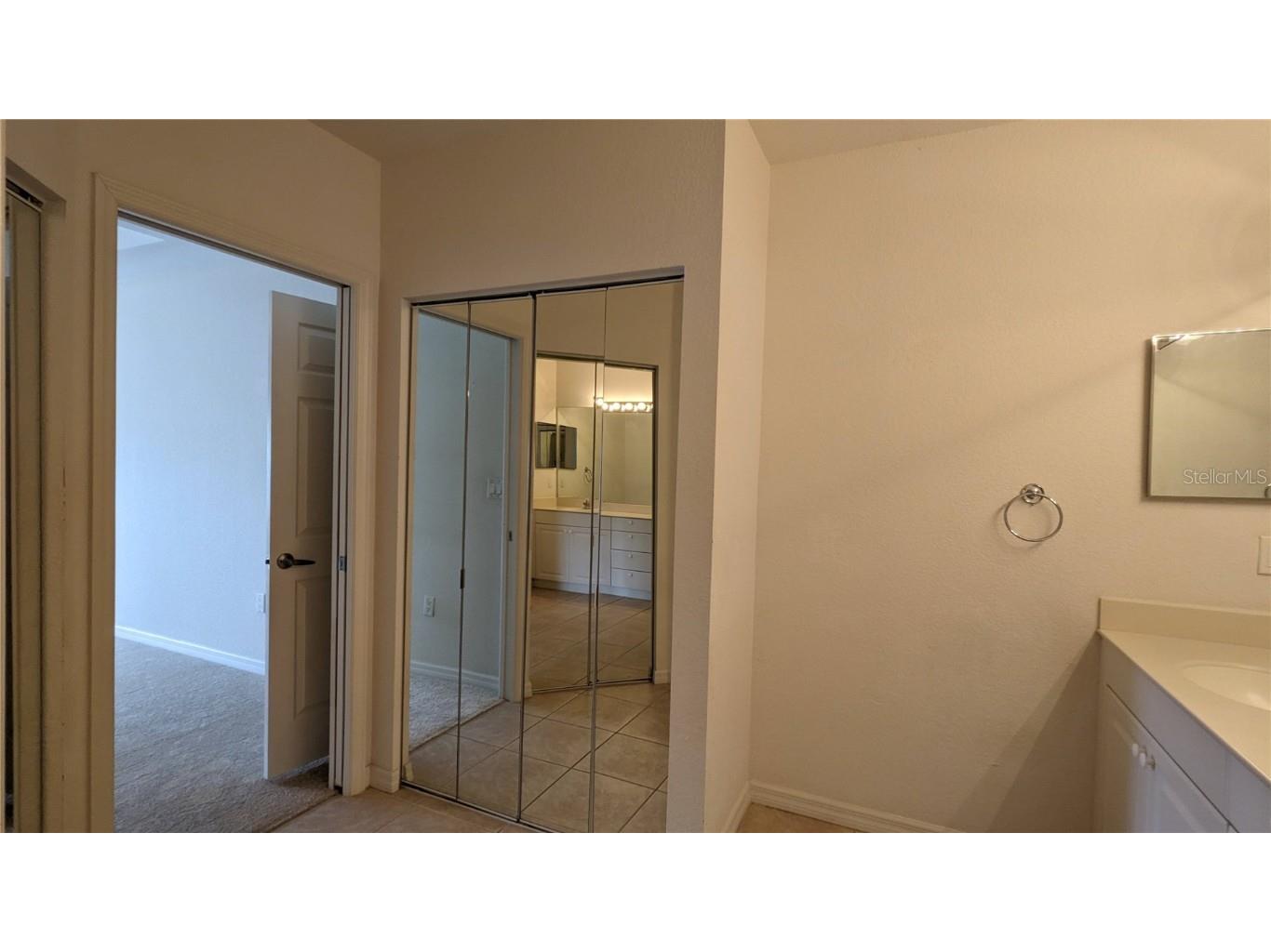 7307 Fountain Palm Circle #7-102 Bradenton FL 34203 A4634022 image18