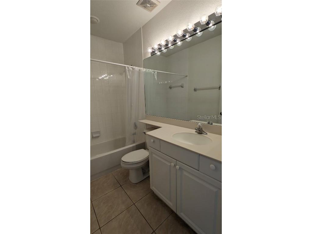 7307 Fountain Palm Circle #7-102 Bradenton FL 34203 A4634022 image24