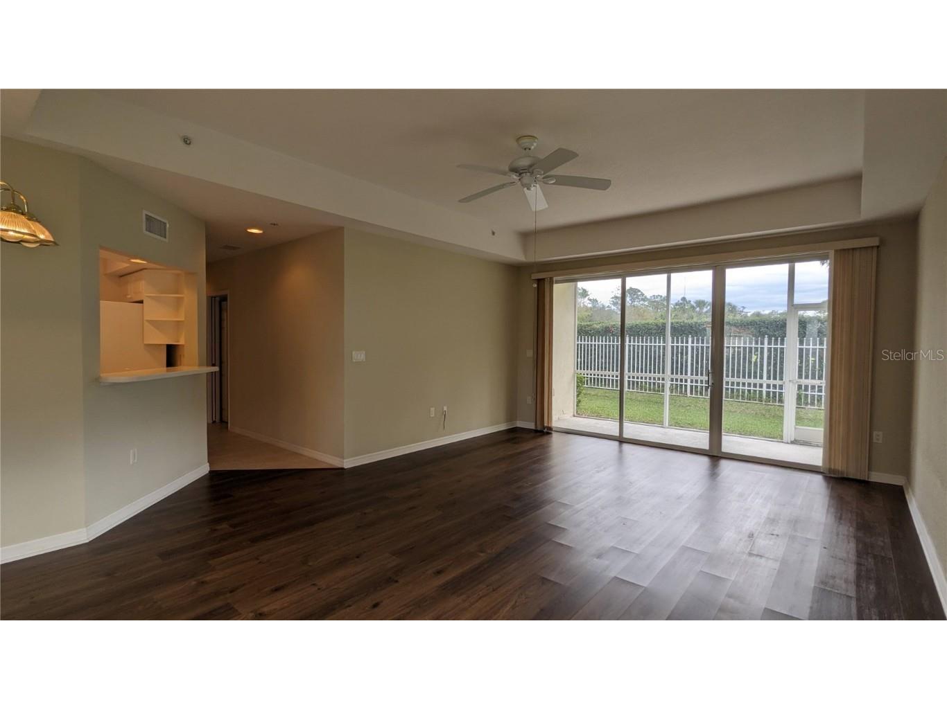 7307 Fountain Palm Circle #7-102 Bradenton FL 34203 A4634022 image4