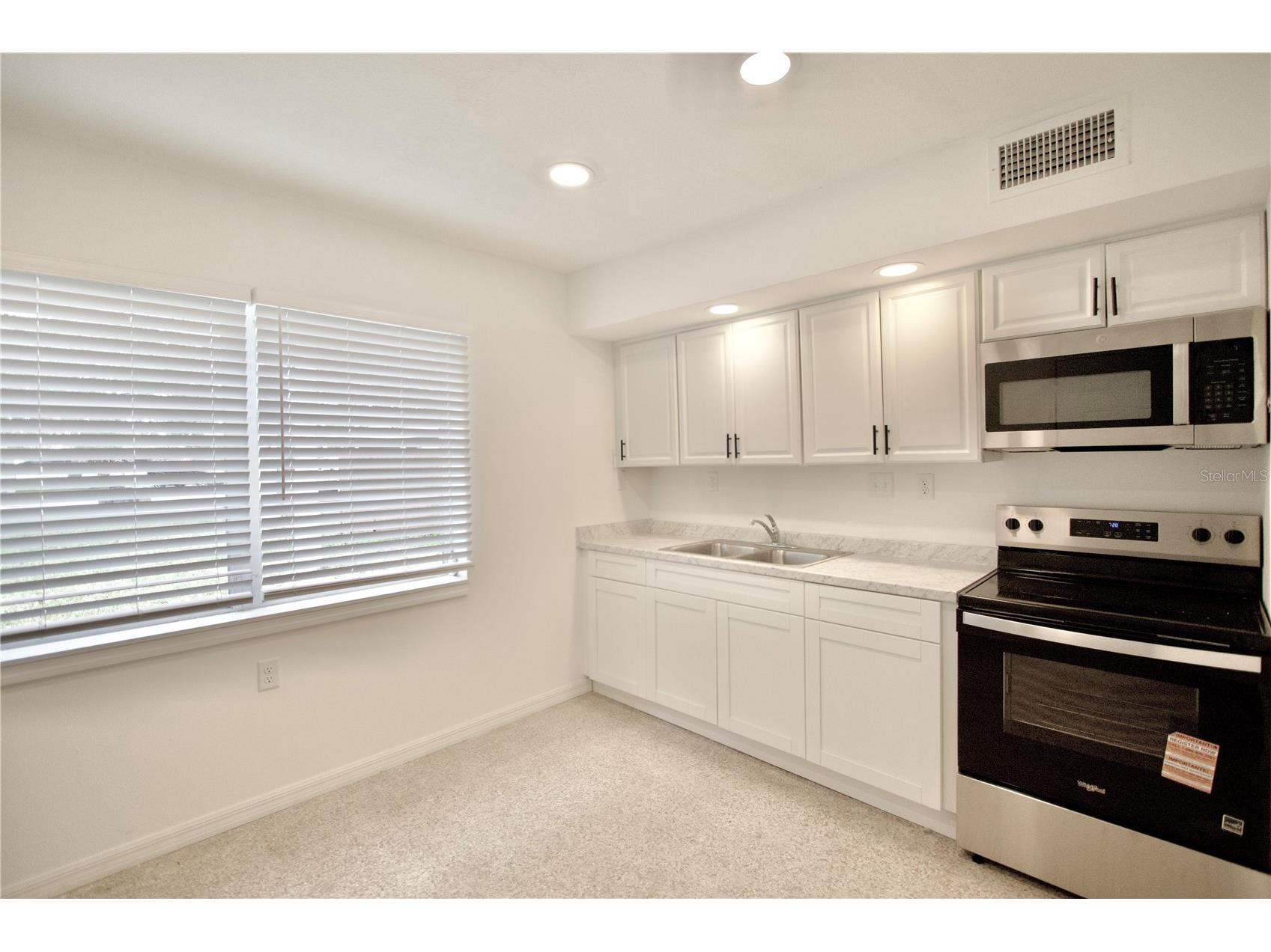7308 Royal Palm Drive New Port Richey FL 34652 W7885290 image7