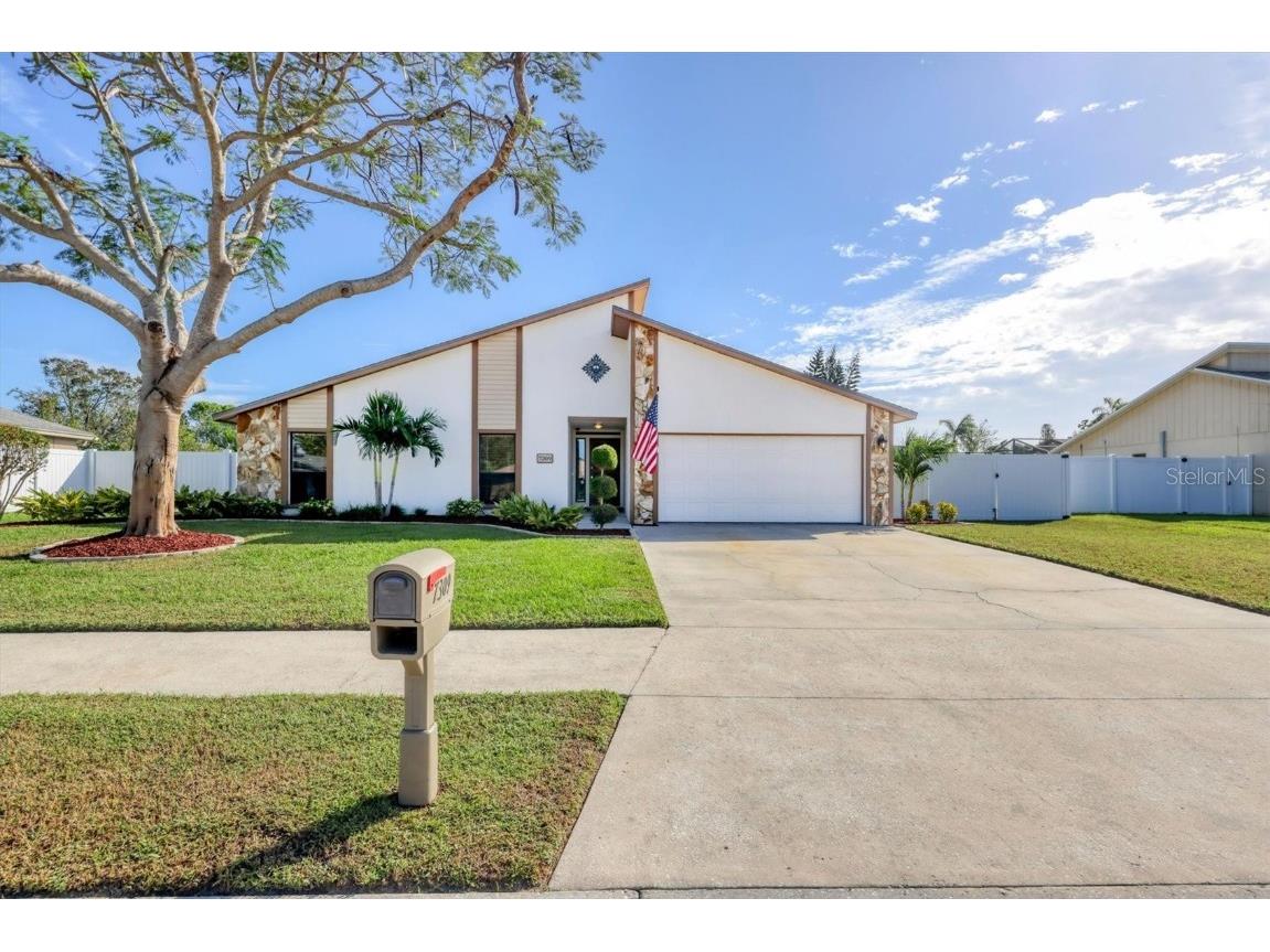 7309 Edenville Drive Sarasota FL 34243 A4627393 image1