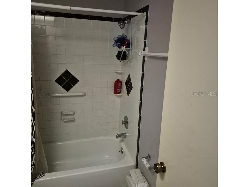 7309 Eleanor Circle #7309 Sarasota FL 34243 TB8436871 image3