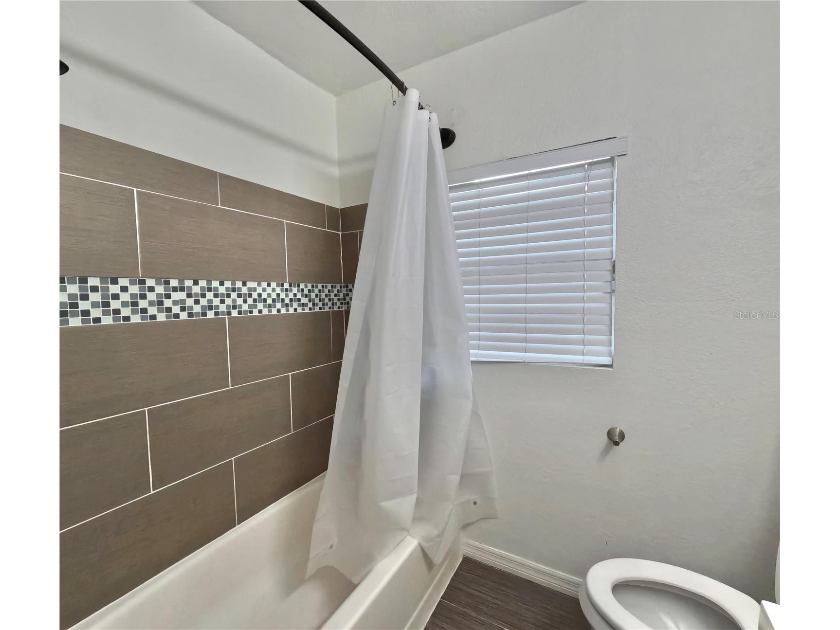 7309 N Huntley Avenue Tampa FL 33604 TB8496846 image16