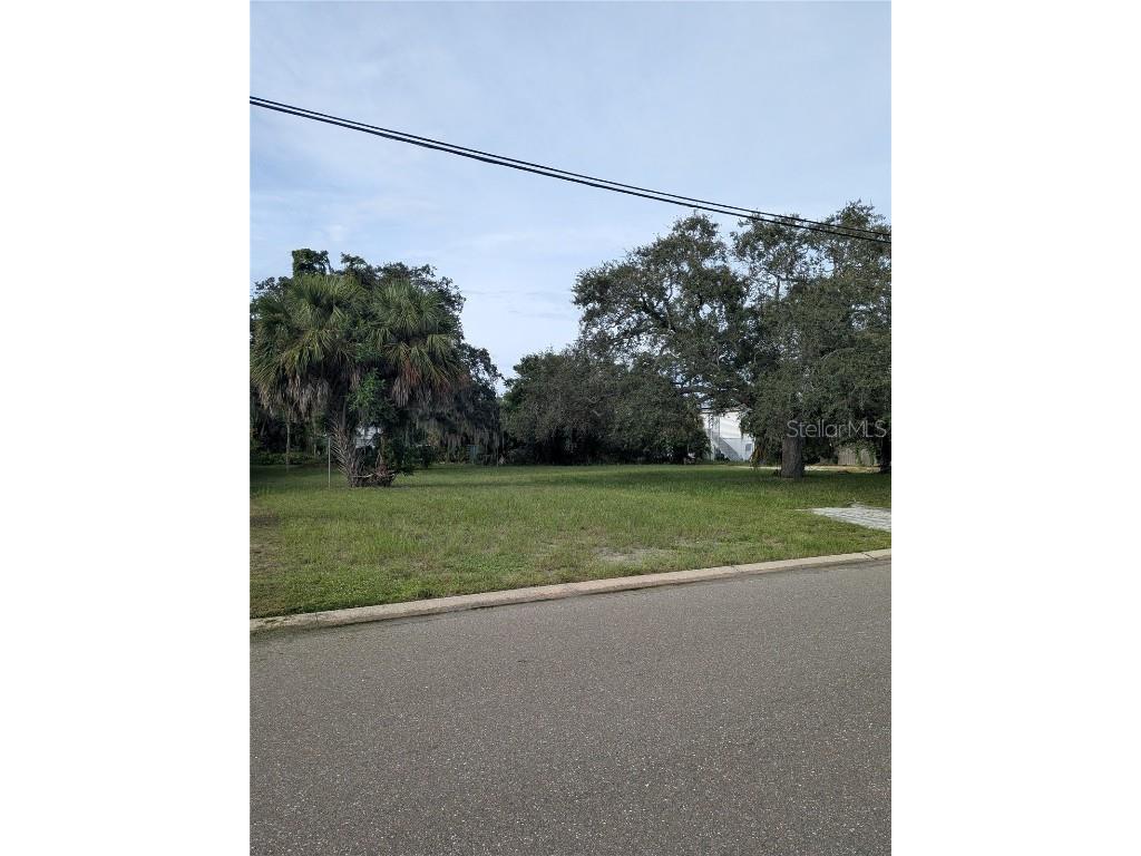 731 36th Avenue S Saint Petersburg FL 33705 TB8426499 image4